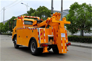 彝良高速路拖车费